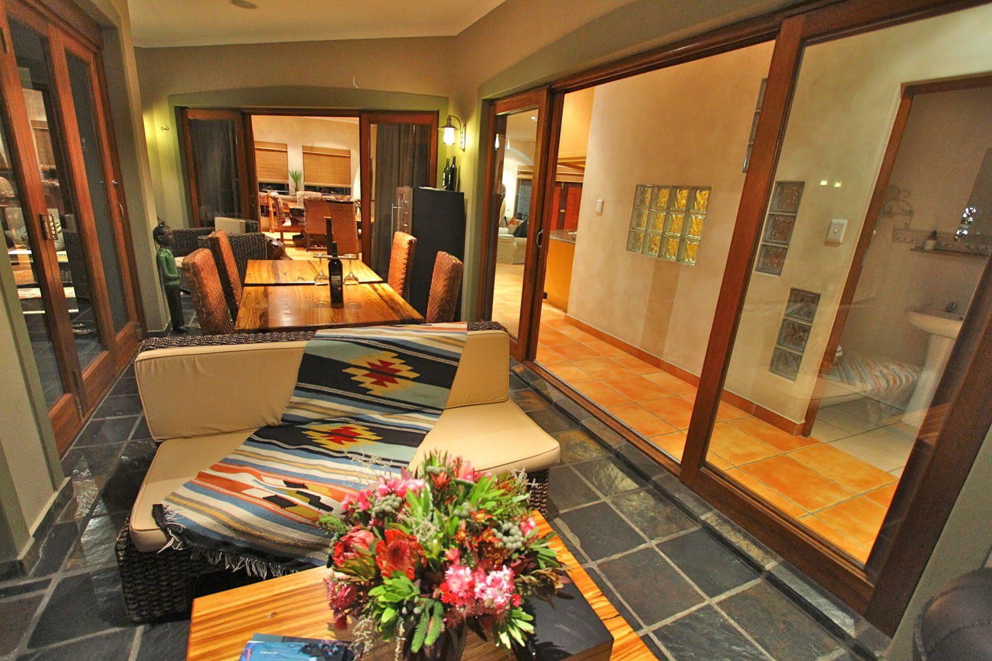 Villachad Guesthouse Kleinmond Eksteriør bilde
